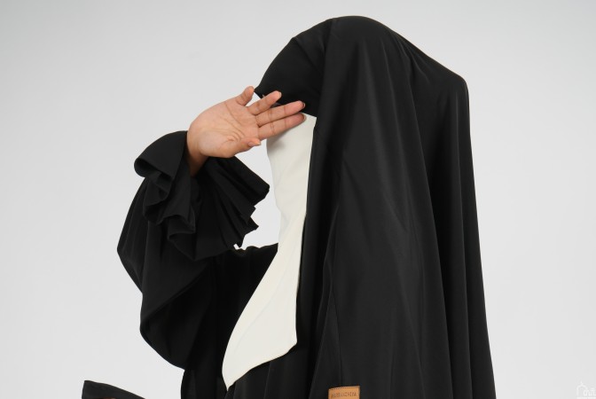 Half Niqab Khadija en Soie...